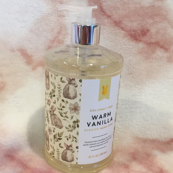 Warm Vanilla Easter Bunny Spring Designer Hand Soap Pump Colorant Free 26 oz NWT - Picture 11 of 12
